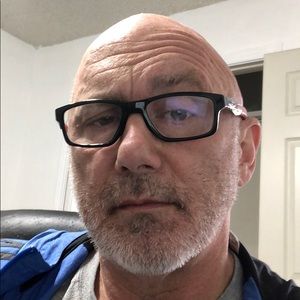 Meet your Posher, Bradley